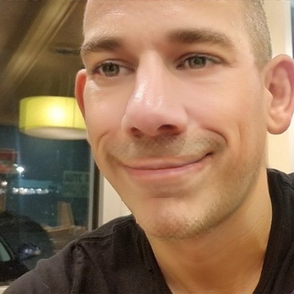 Meet your Posher, Daniel